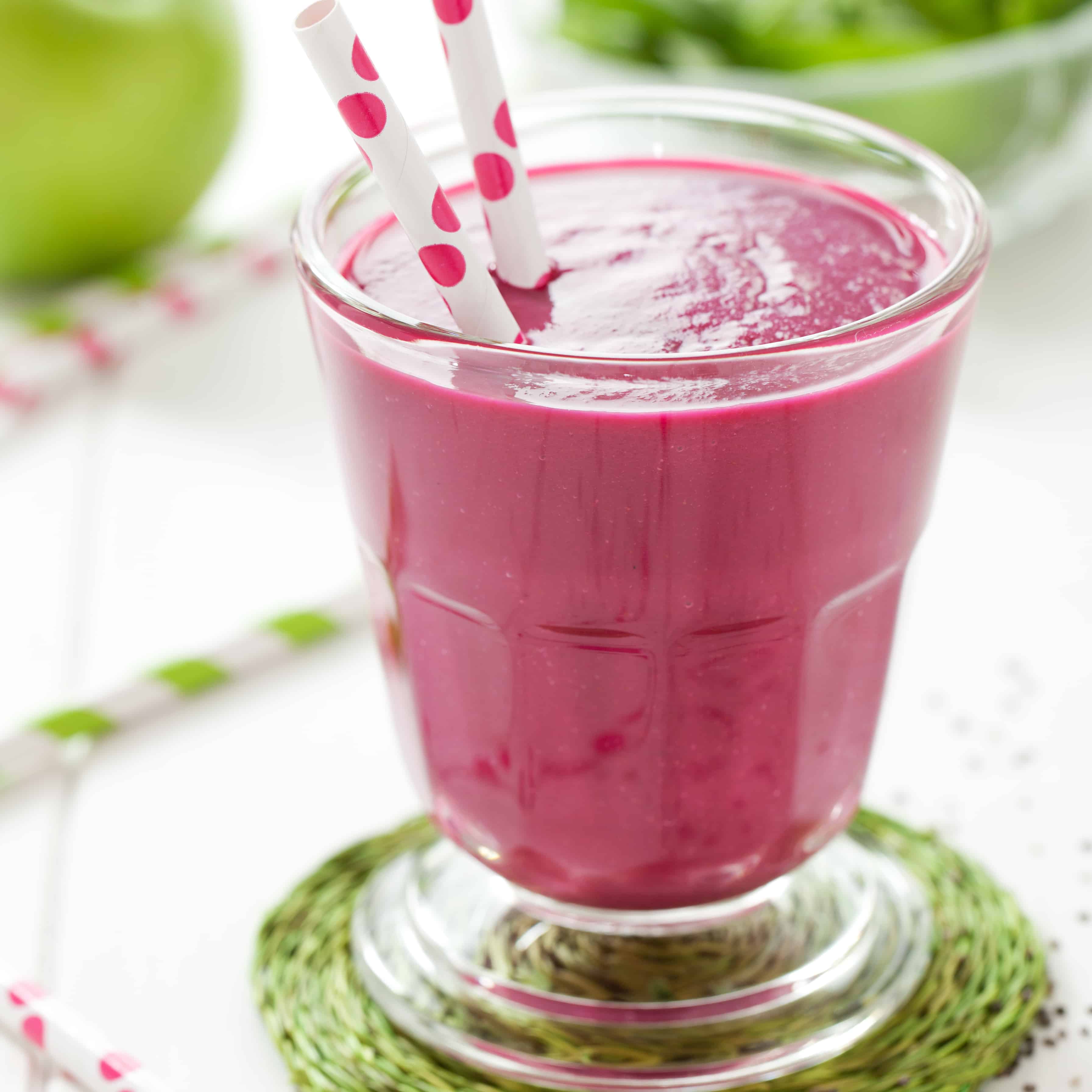 Beetroot Smoothie with Apple & Ginger Little Sugar Snaps