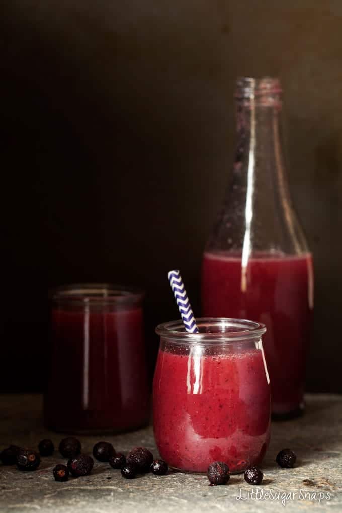 Apple Fig Blackcurrant Pear & Carrot Juice in a glass