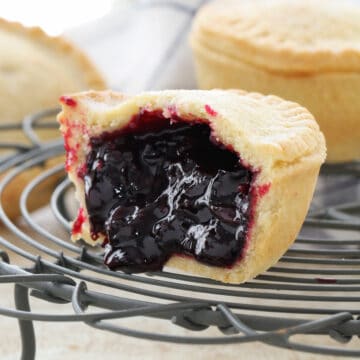 Blackcurrant Pies