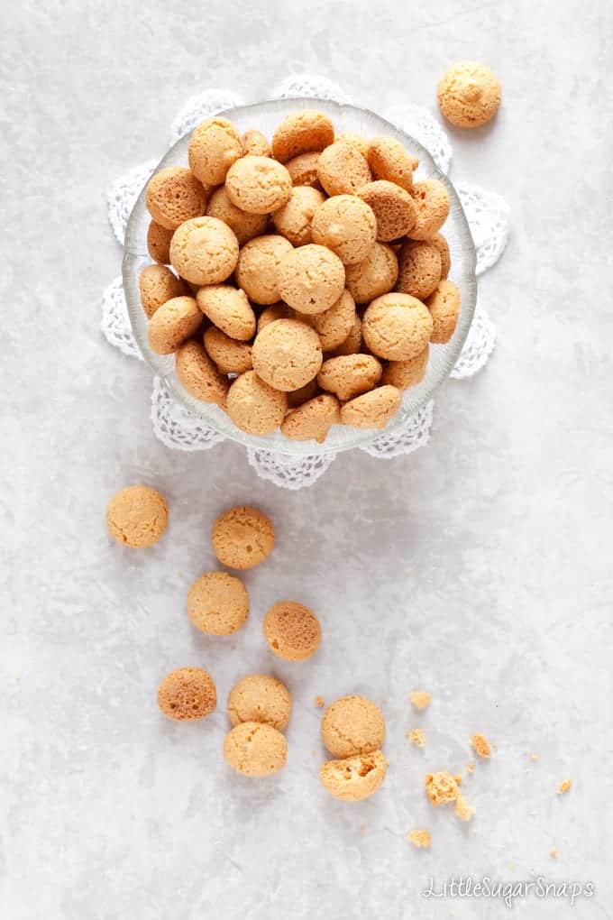 Amaretti cookies in a glass bowl