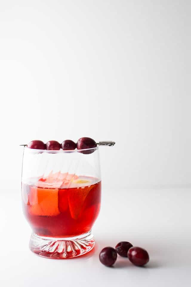 Cranberry negroni