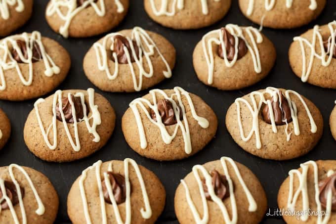 Nutella cookies drizzled with white chocolate