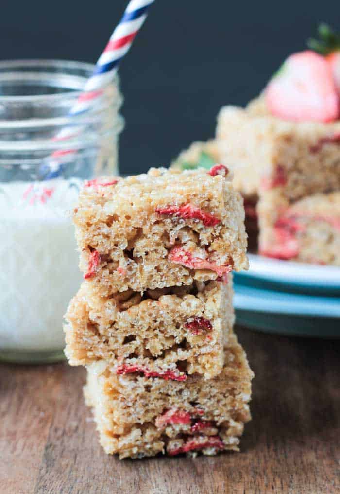 rice krispie treats with freeze dried starwberry pieces 