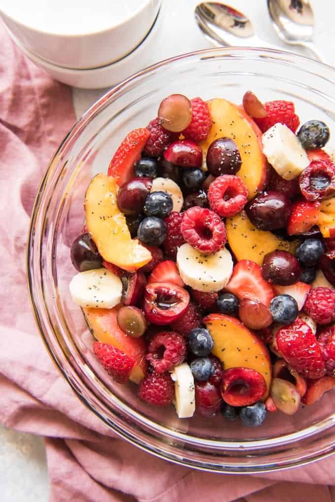 Summer fruit salad with poppyseeds