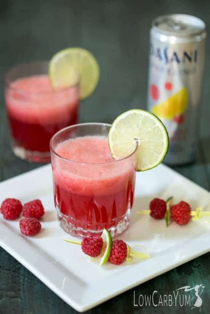 Raspberry limeade mocktail