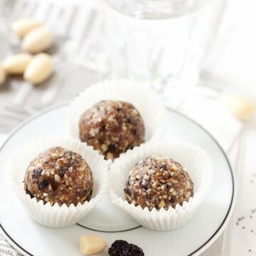 Cherry Bakewell Almond Energy Balls