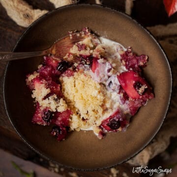 Apple & Blackcurrant Crumble