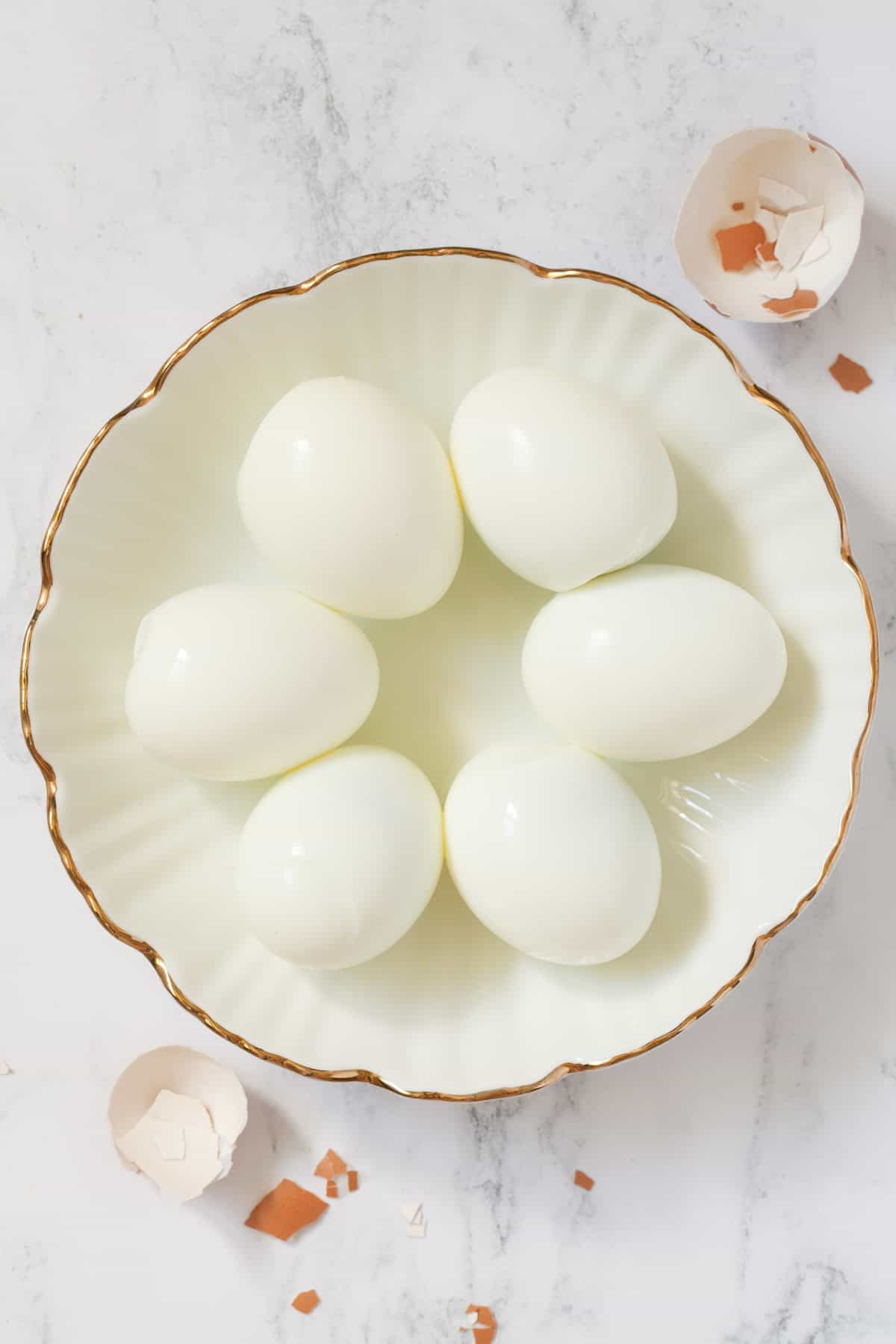 Six hard boiled eggs without their shells