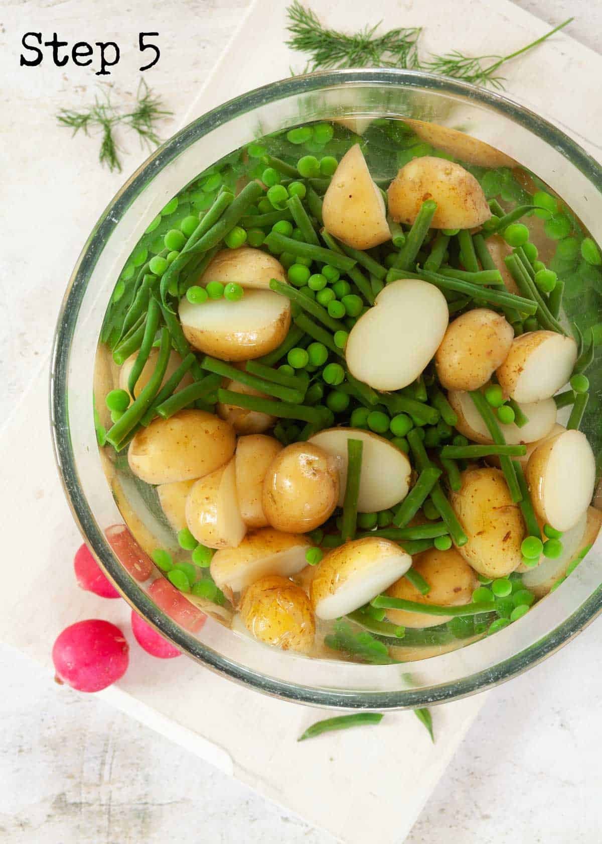 process image - refreshing vegetables in cold water