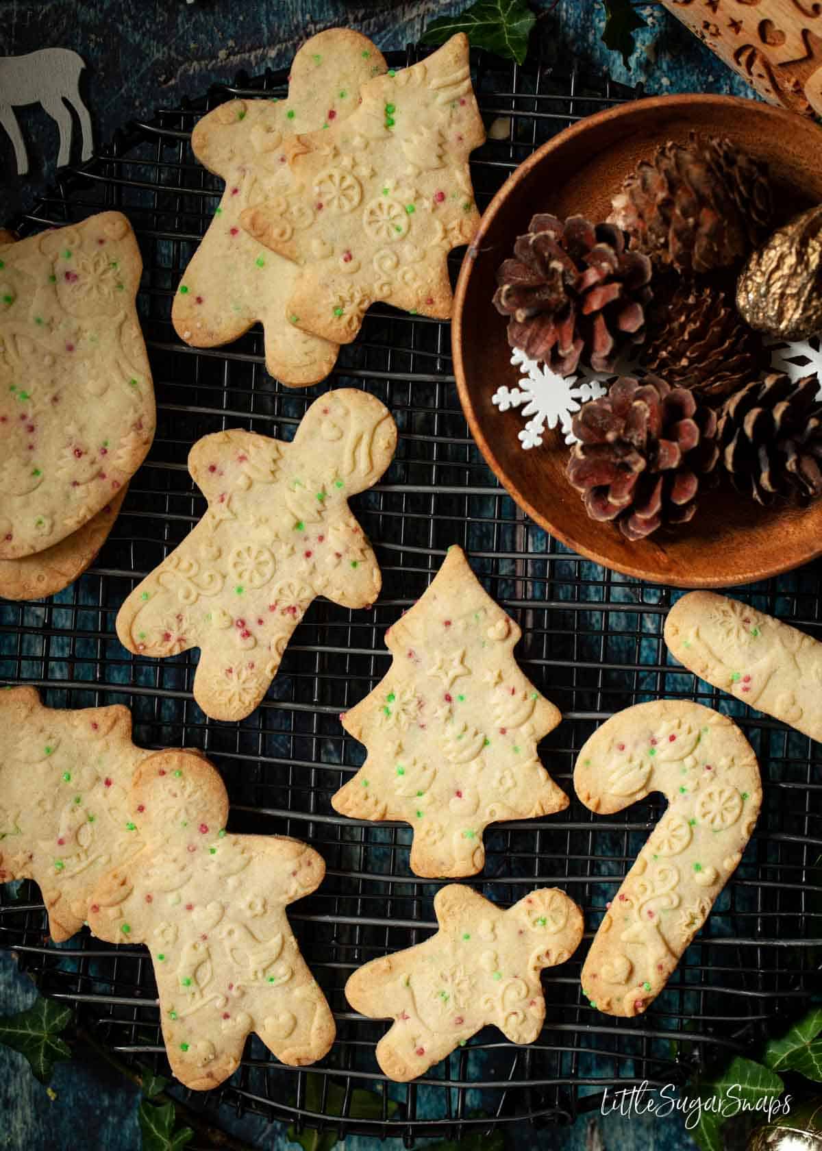 Embossed Christmas shortbread cookies with sprinkles 