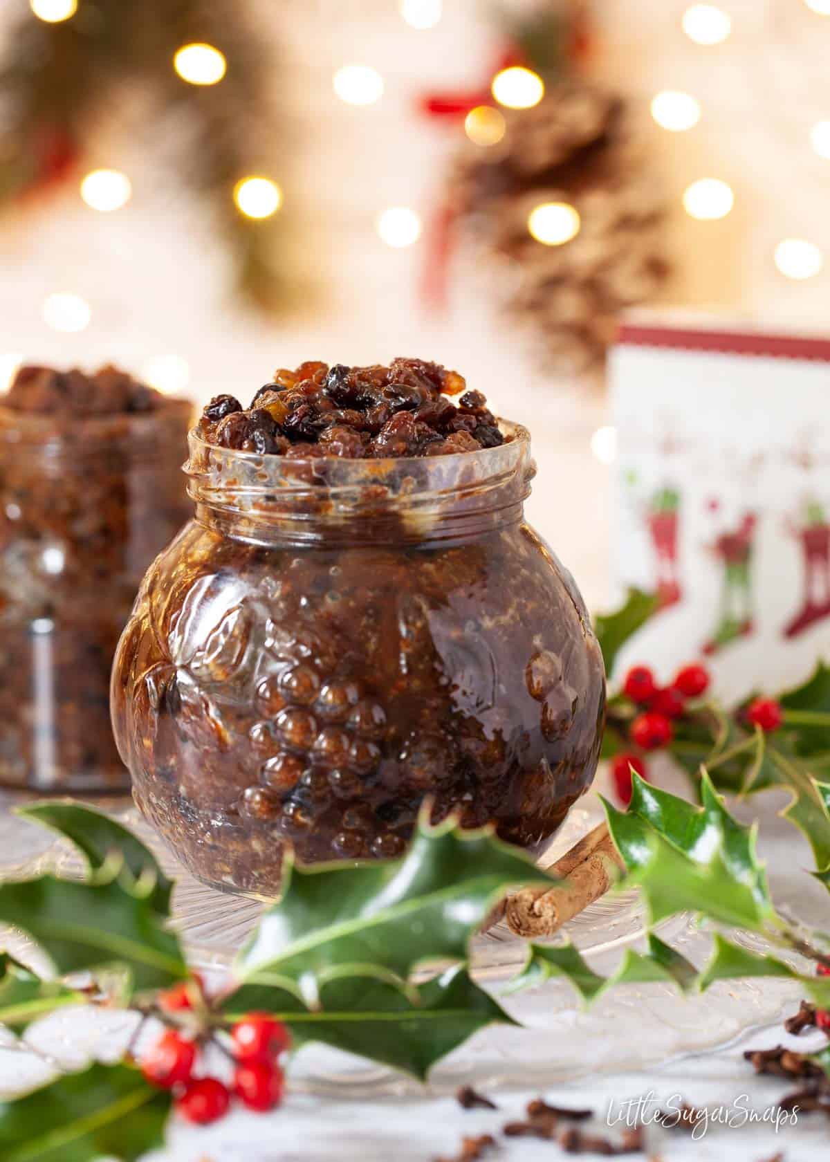 An open jar of vegan mincemeat