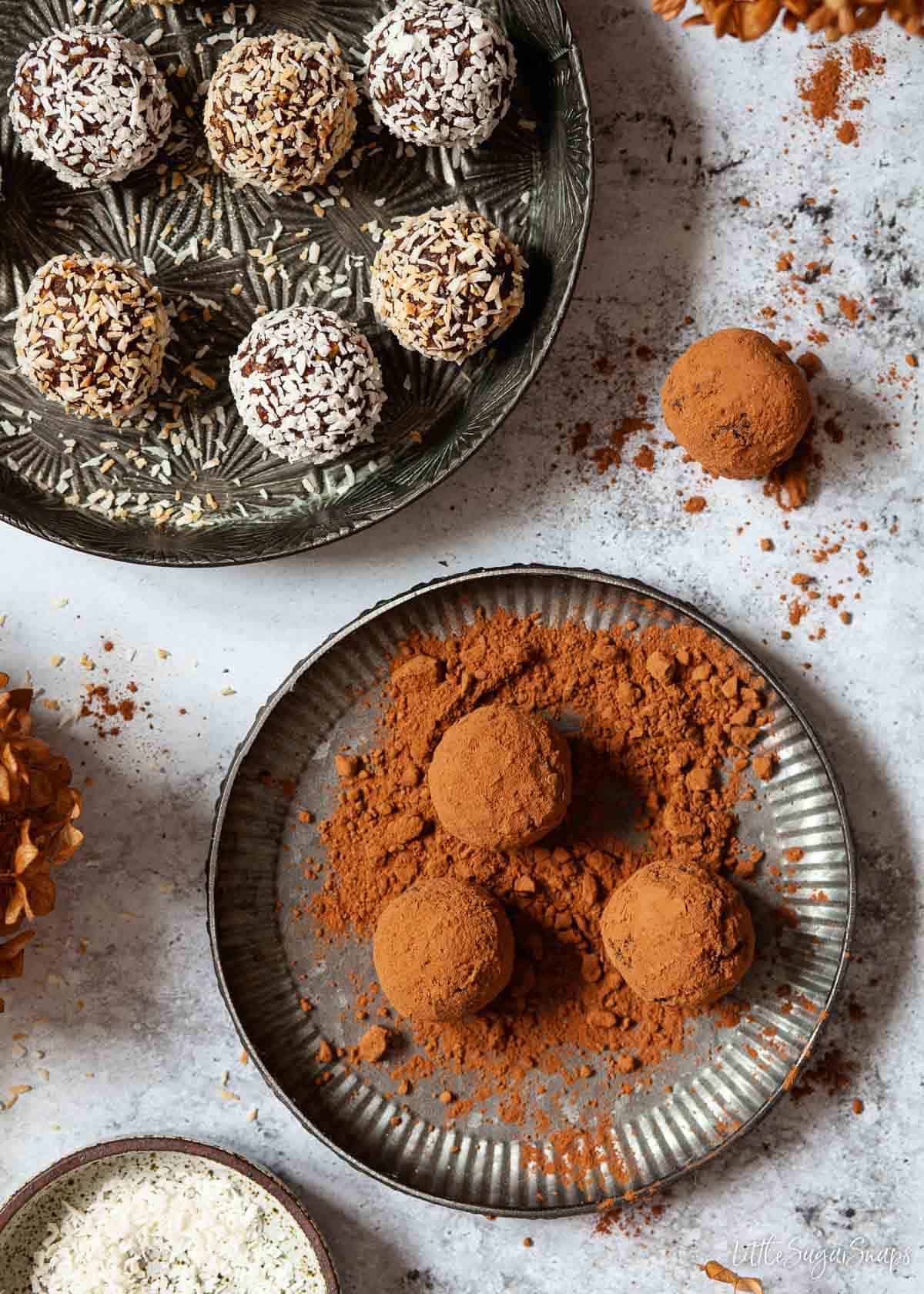 Cocoa dusted chocolate date balls.