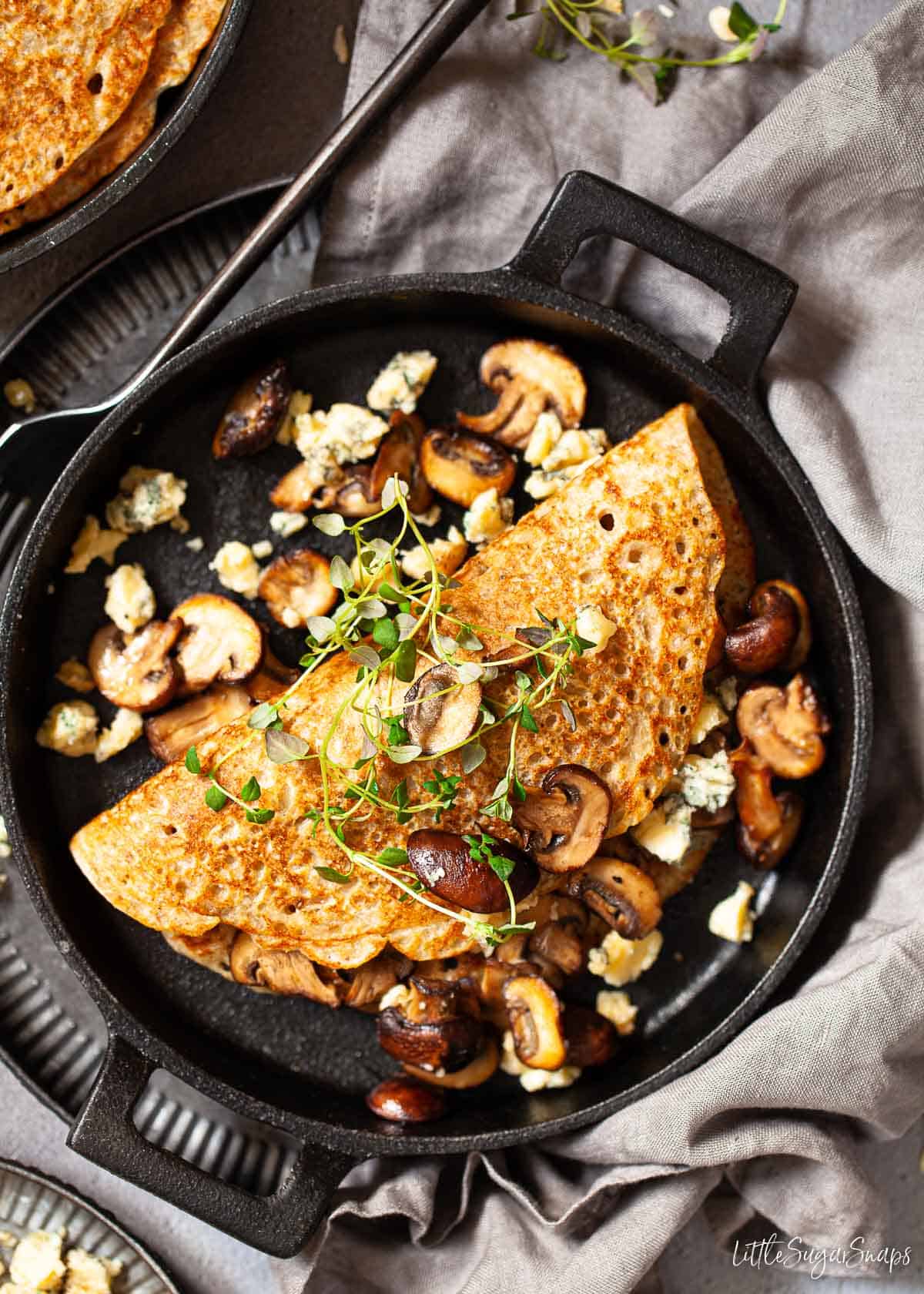 A North Staffordshire oatcake filled with Blue Stilton cheese and fried mushrooms.