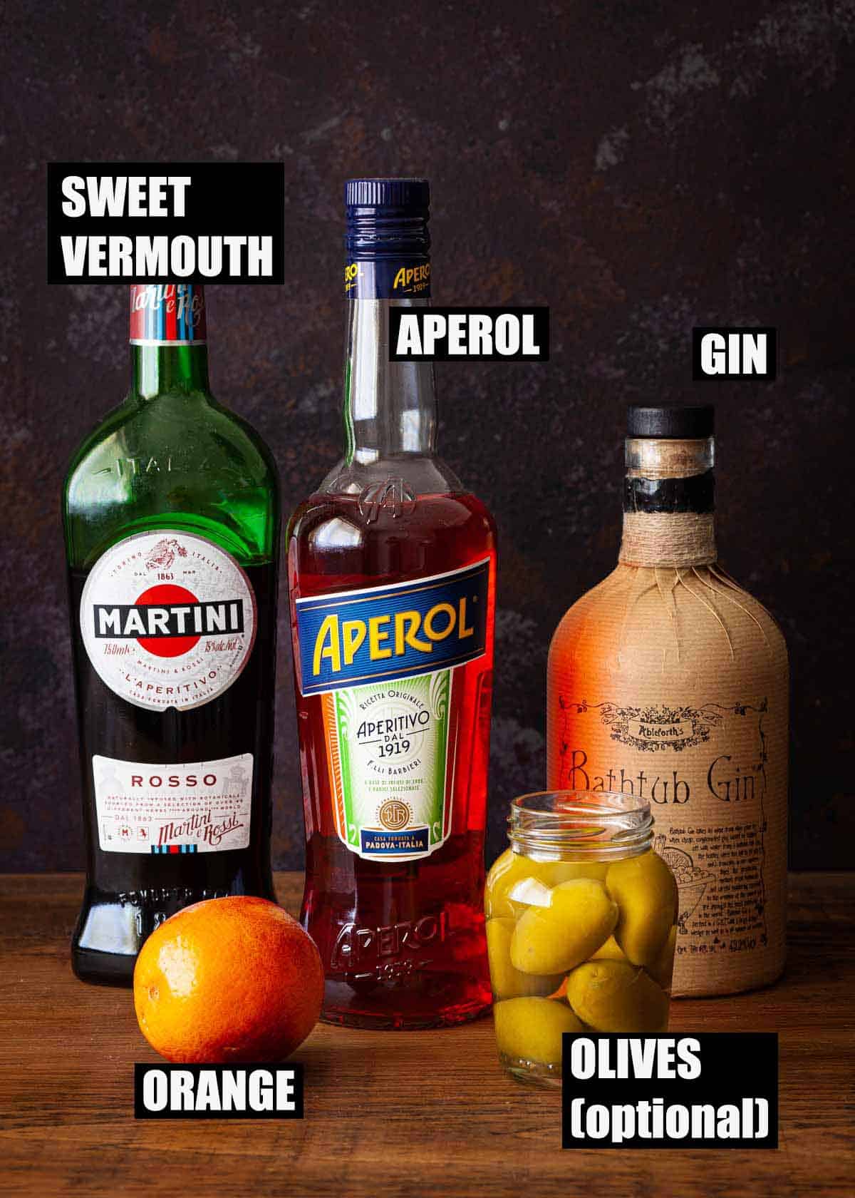 Ingredients for an Italian cocktail with text labels.