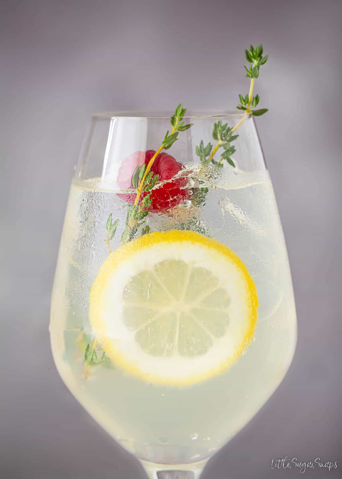 https://www.littlesugarsnaps.com/wp-content/uploads/2023/02/limoncello-spritz-close.jpg