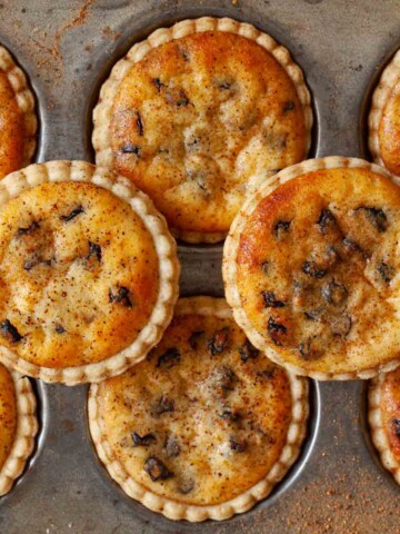 Towcester cheesecakes made from curds and currants and presented in pastry shells.